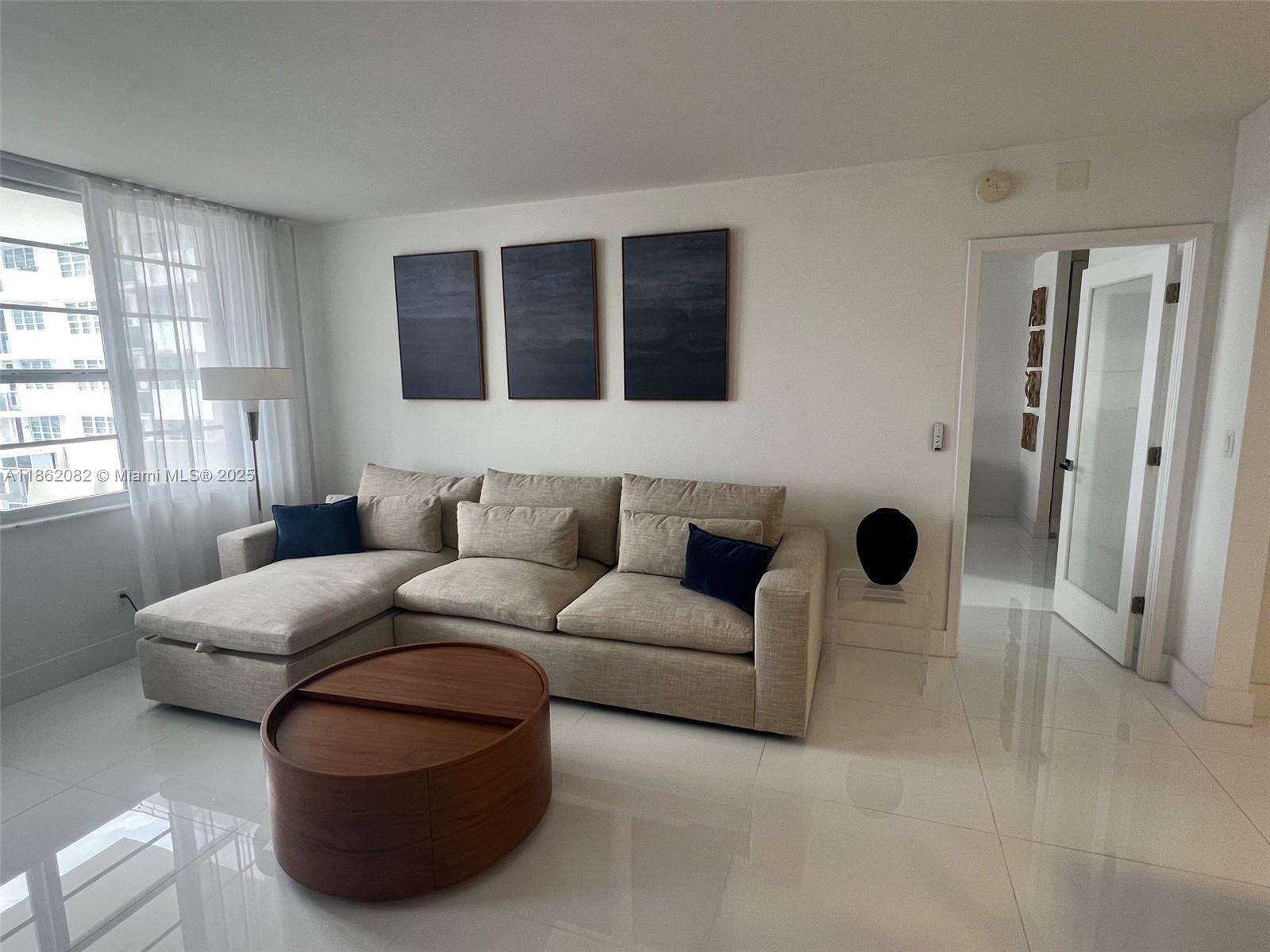 Decoplage Unit #1022 | Picture 3