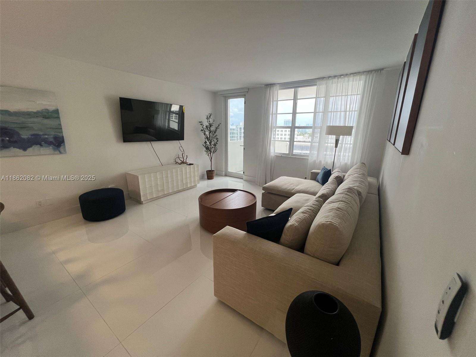 Decoplage Unit #1022 | Picture 4