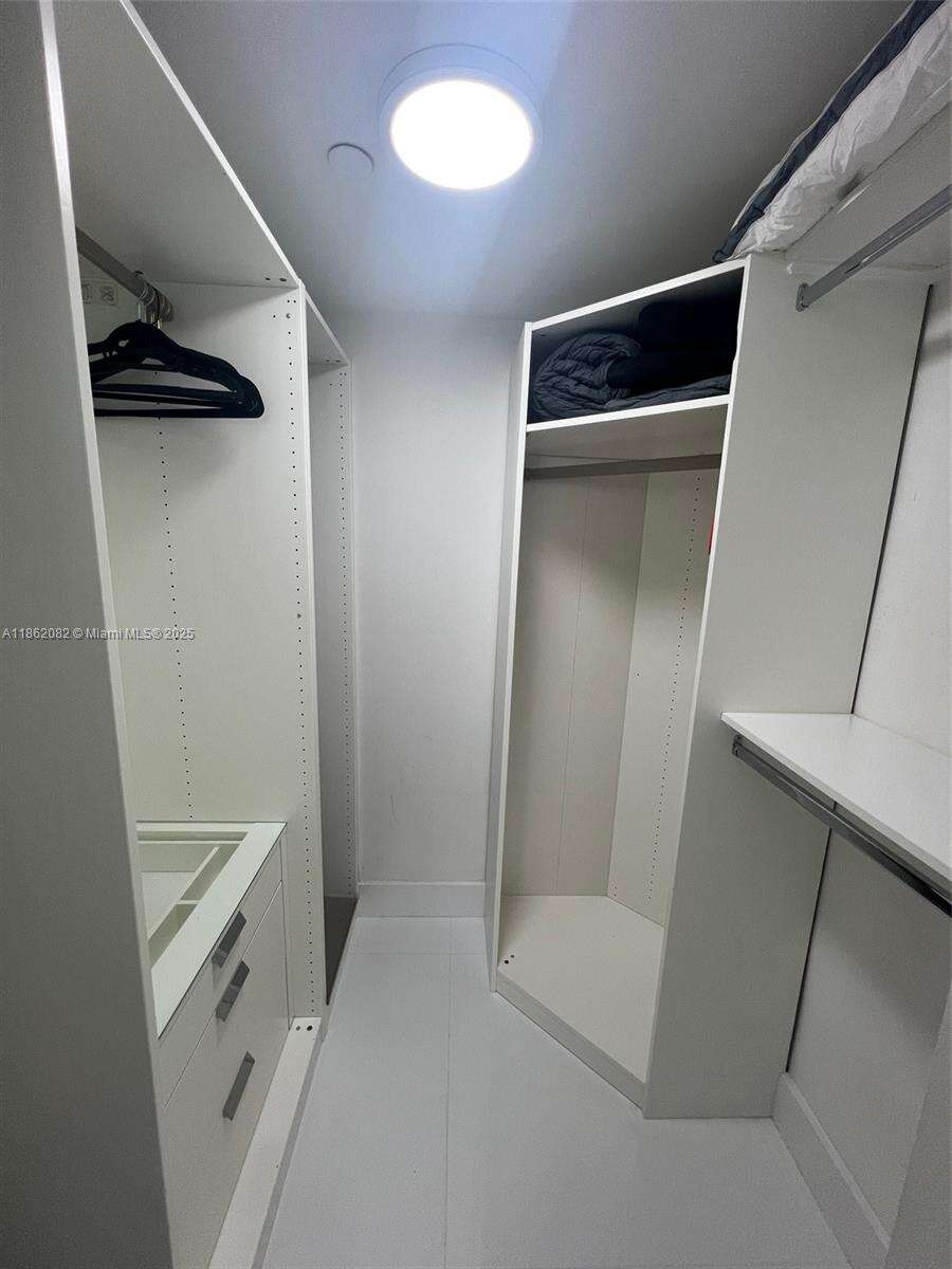 Decoplage Unit #1022 | Picture 32