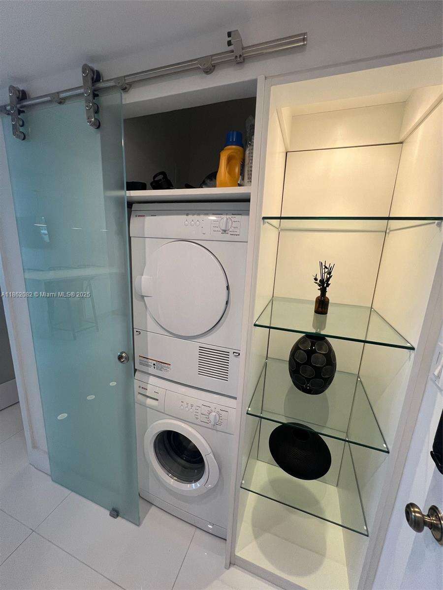 Decoplage Unit #1022 | Picture 38