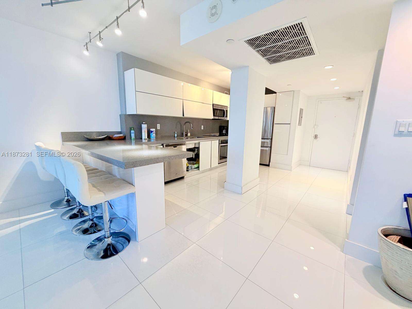 Decoplage Unit #1504 | Picture 3