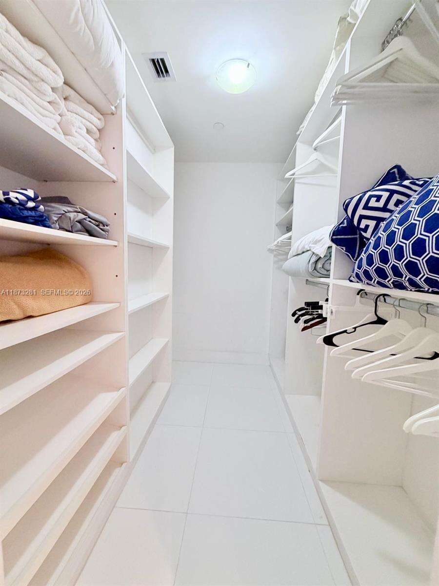 Decoplage Unit #1504 | Picture 10