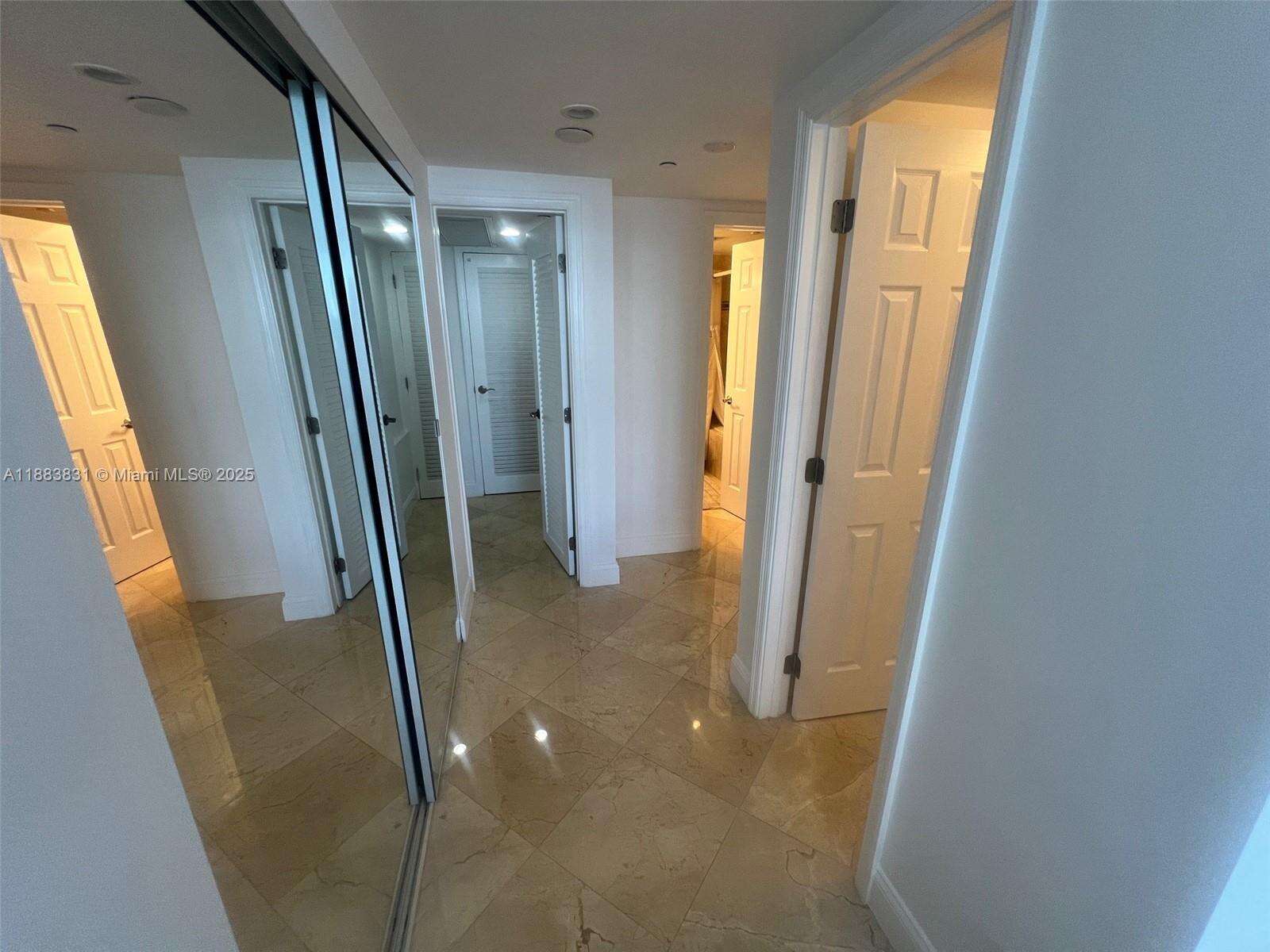 Decoplage Unit #848 | Picture 25