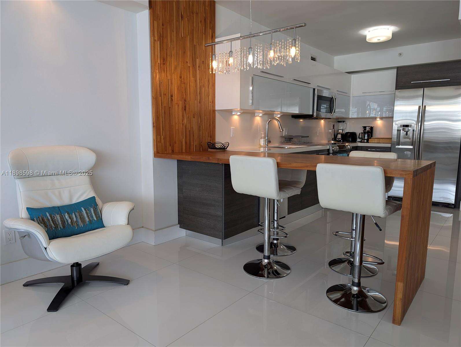 Decoplage Unit #1008 | Picture 4