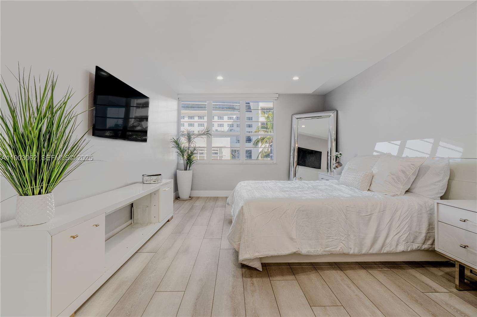 Decoplage Unit #323 | Picture 19