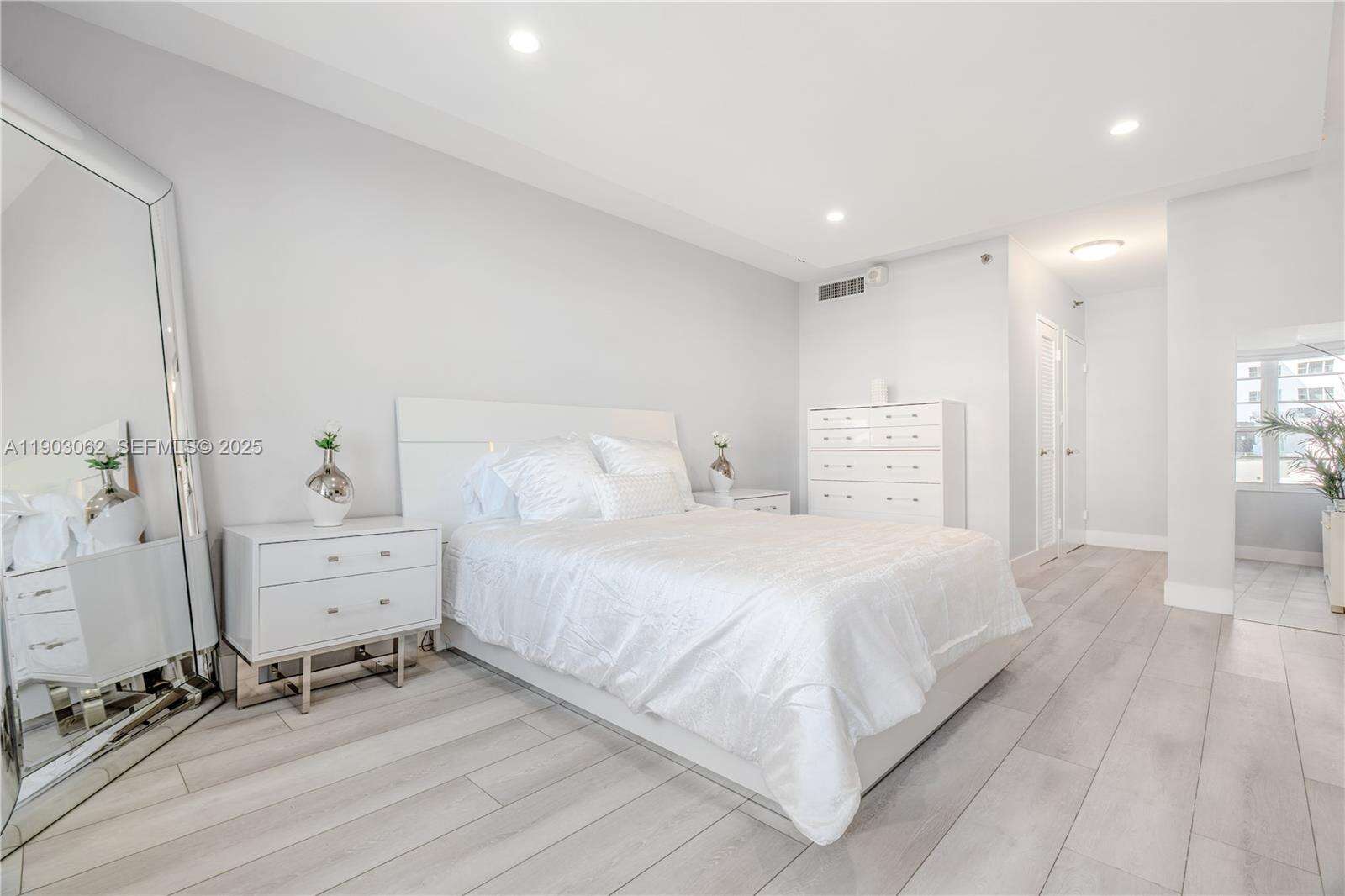 Decoplage Unit #323 | Picture 21