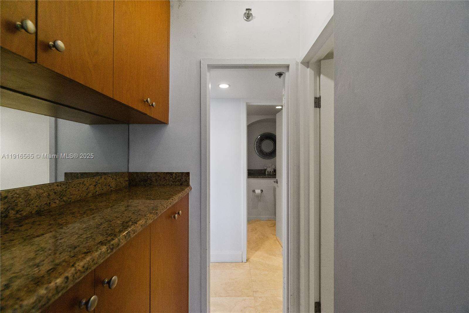 Decoplage Unit #847 | Picture 13