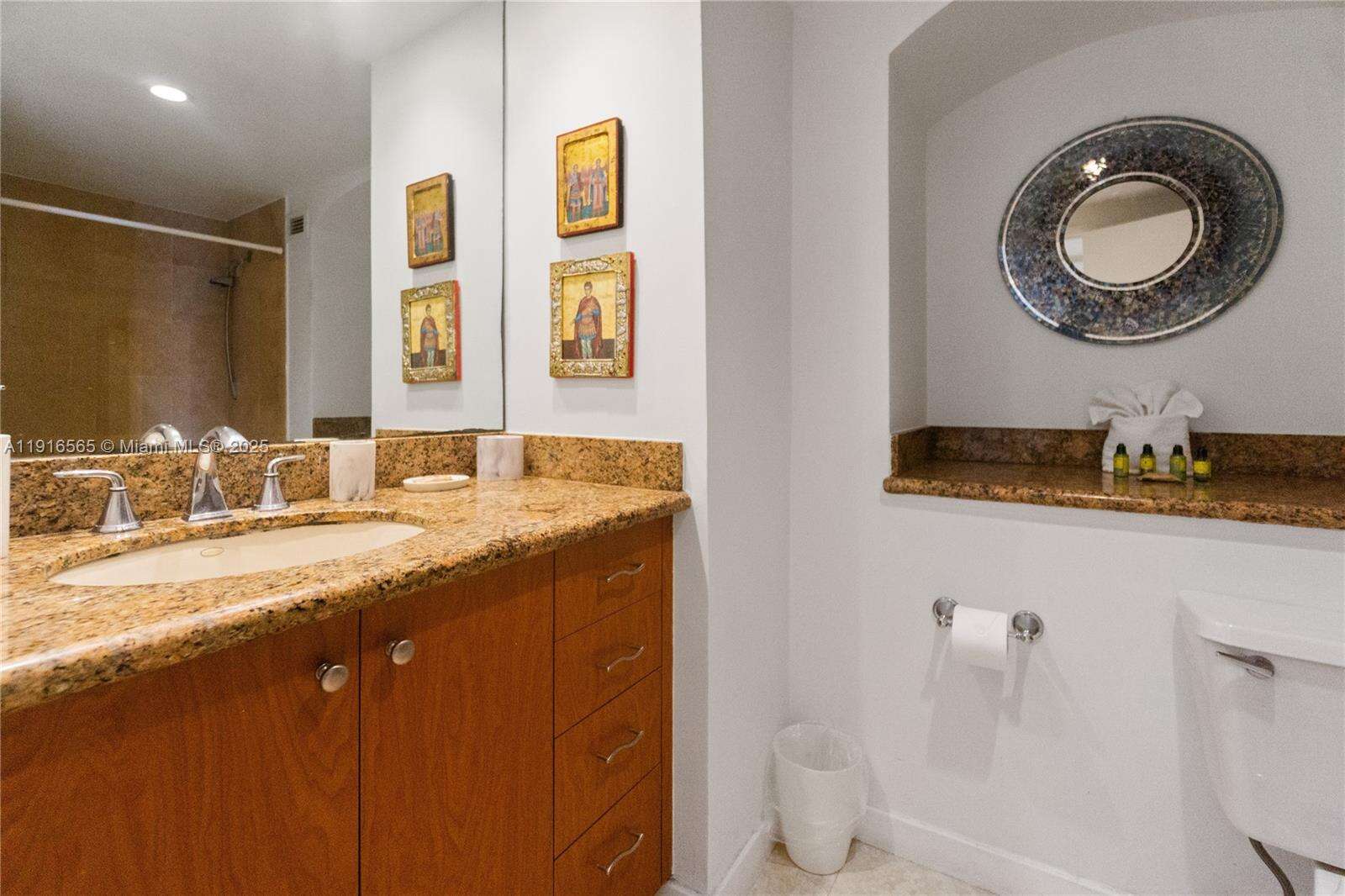 Decoplage Unit #847 | Picture 15