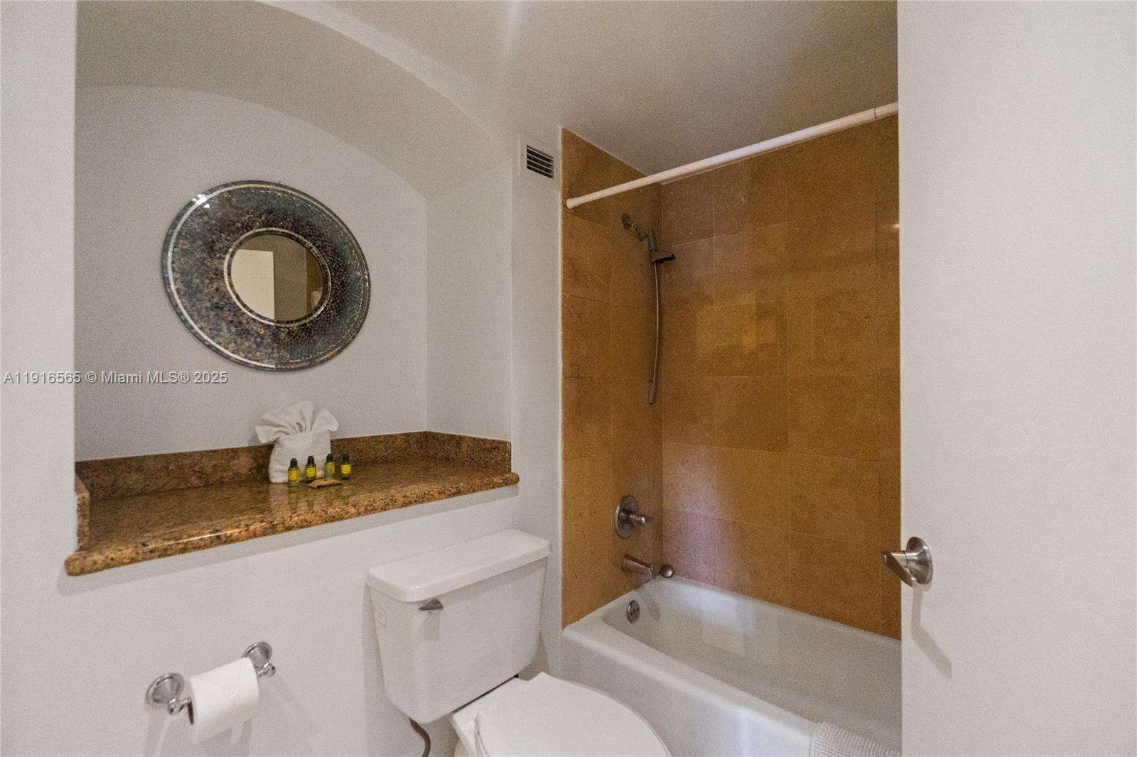 Decoplage Unit #847 | Picture 16