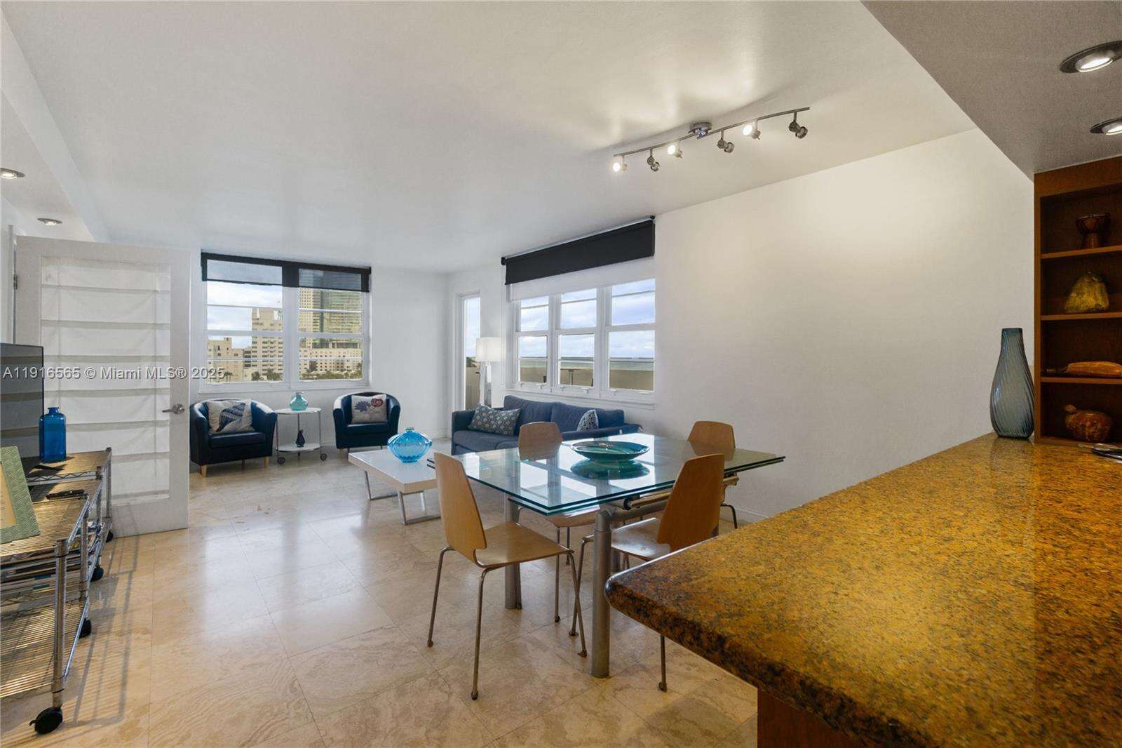 Decoplage Unit #847 | Picture 6