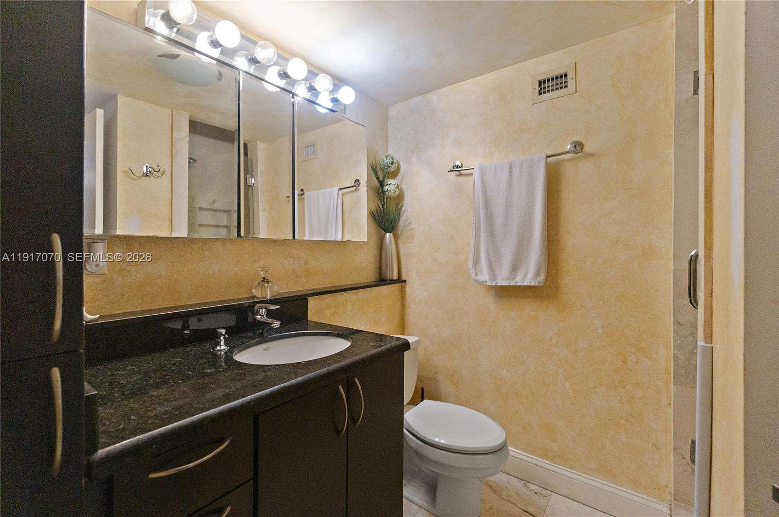 Decoplage Unit #1122 | Picture 13