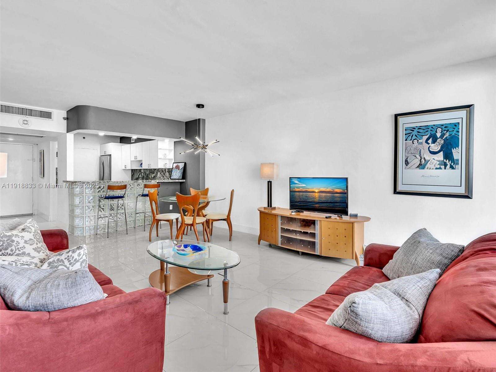 Decoplage Unit #710 | Picture 5