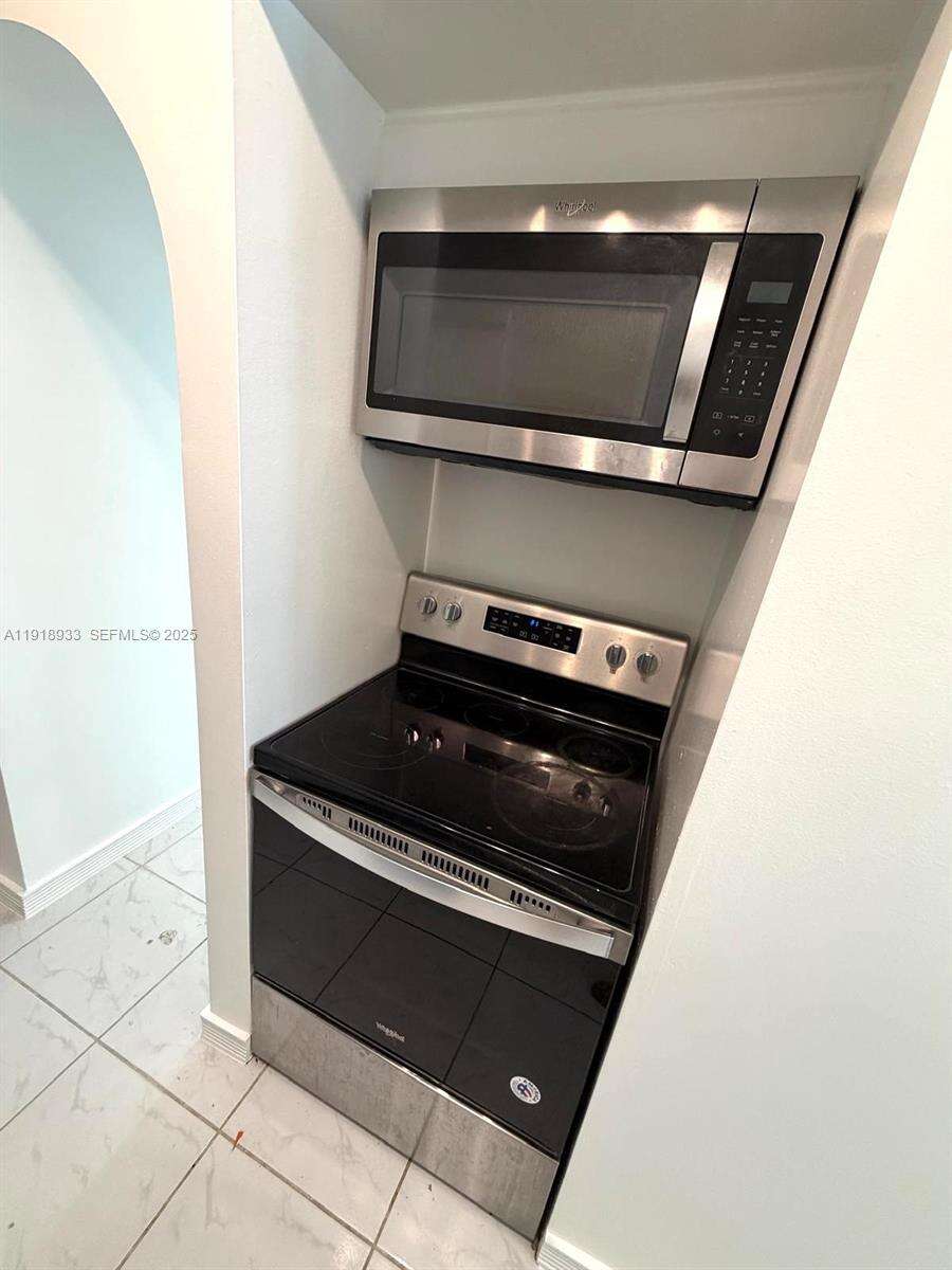 Decoplage Unit #1027 | Picture 10