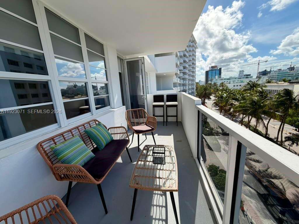 Decoplage Unit #541 | Picture 15