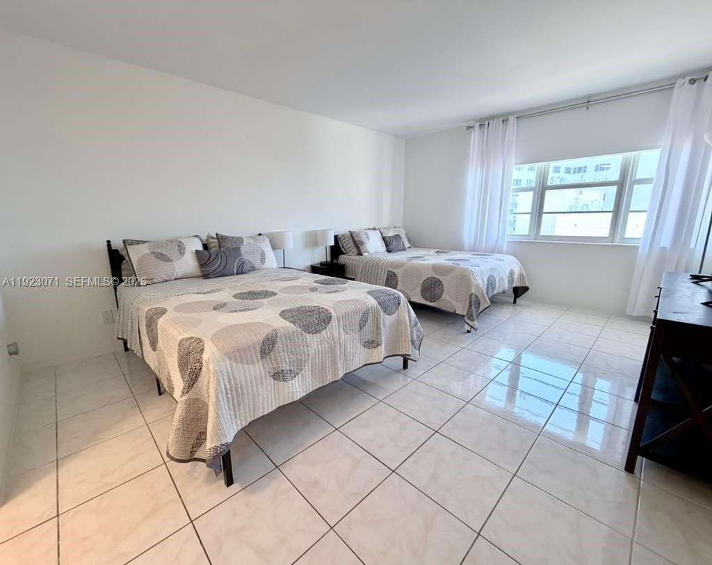 Decoplage Unit #541 | Picture 10