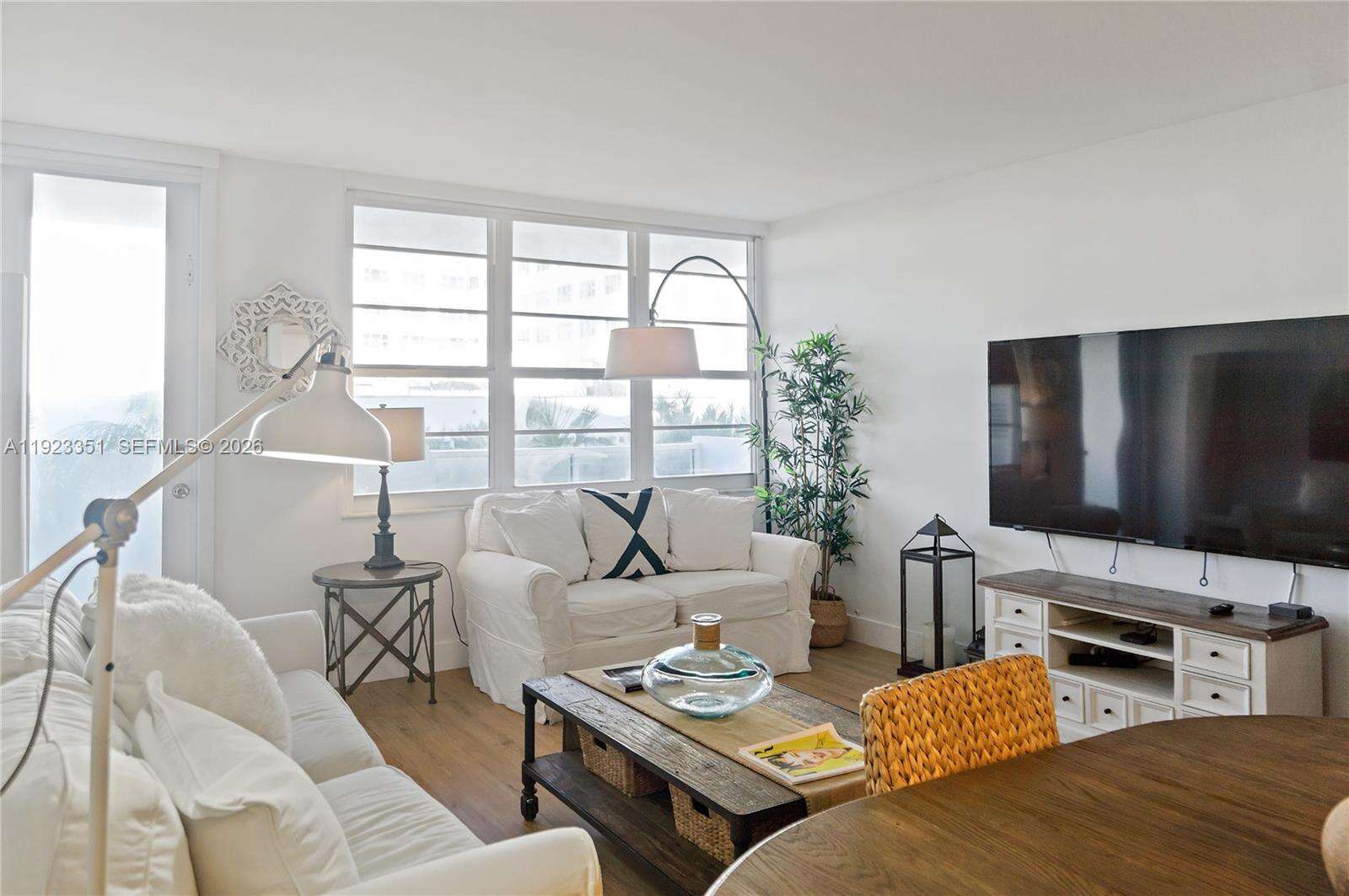 Decoplage Unit #410 | Picture 2