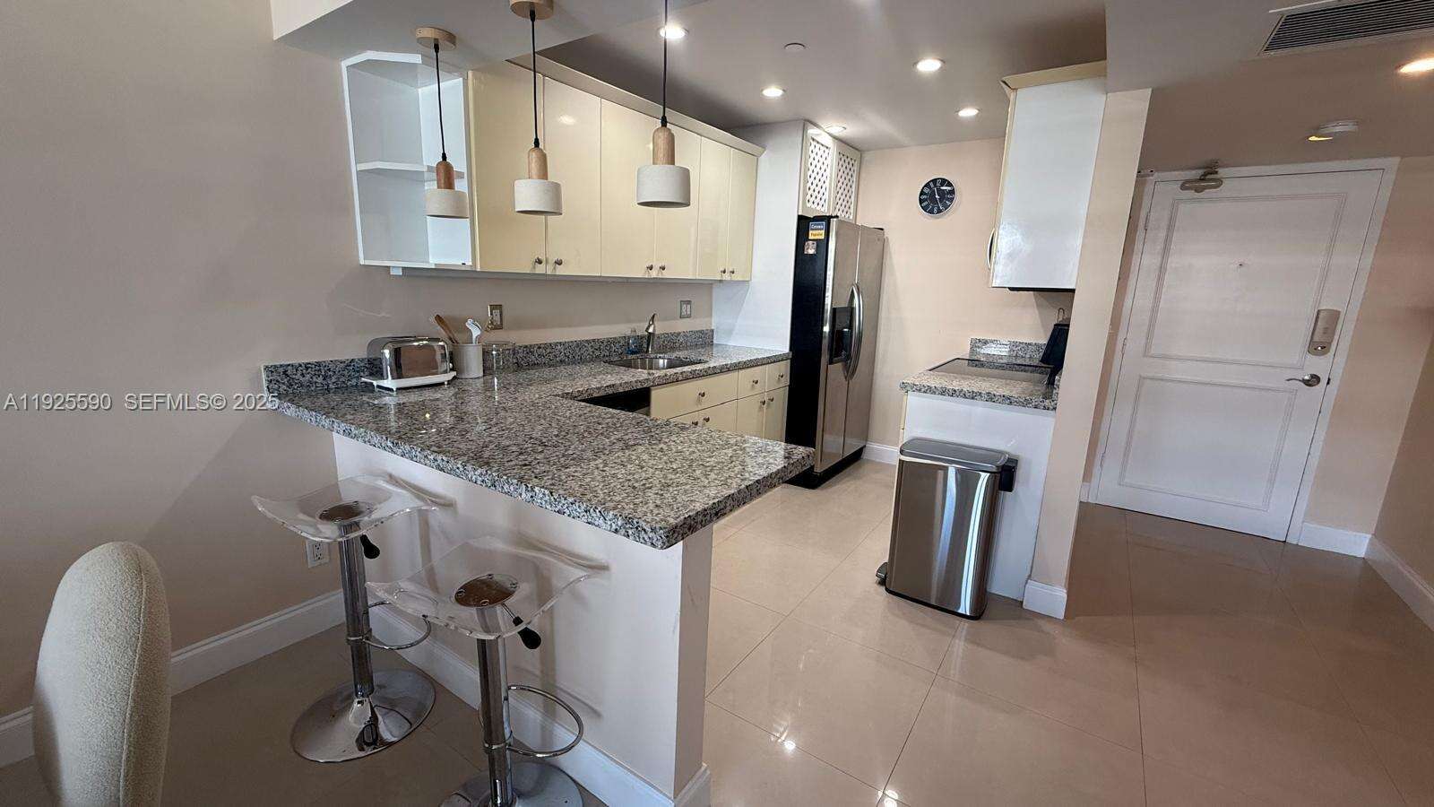 Decoplage Unit #1108 | Picture 4