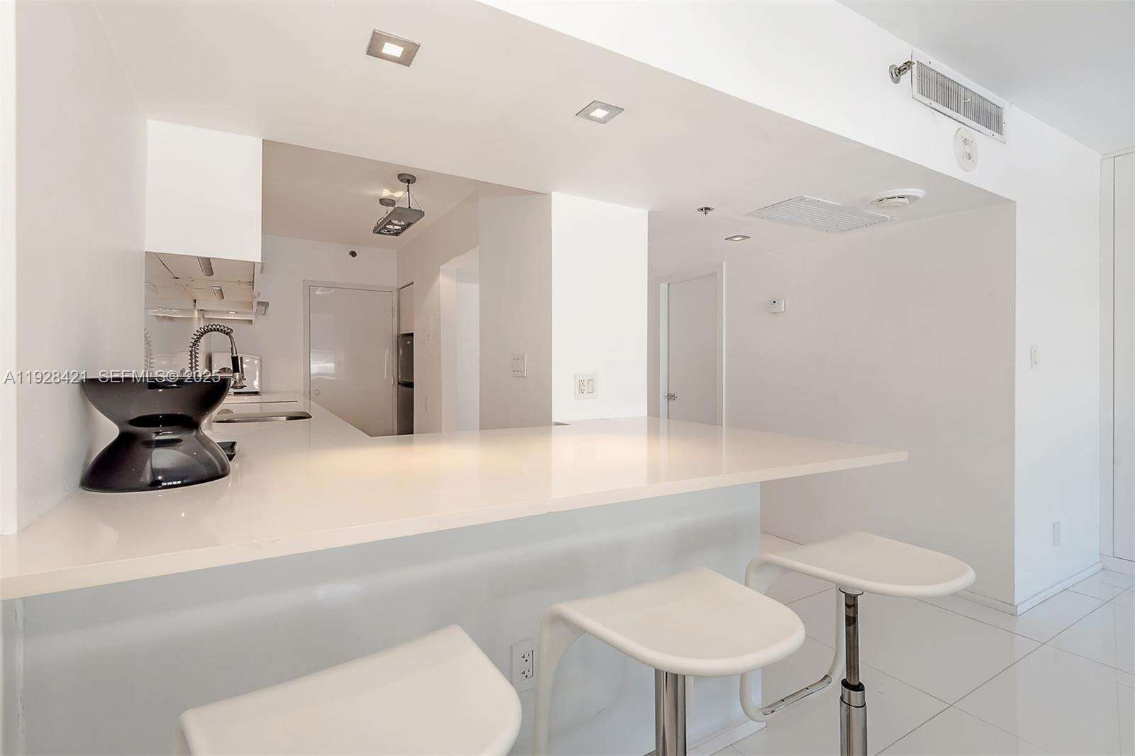 Decoplage Unit #839 | Picture 5