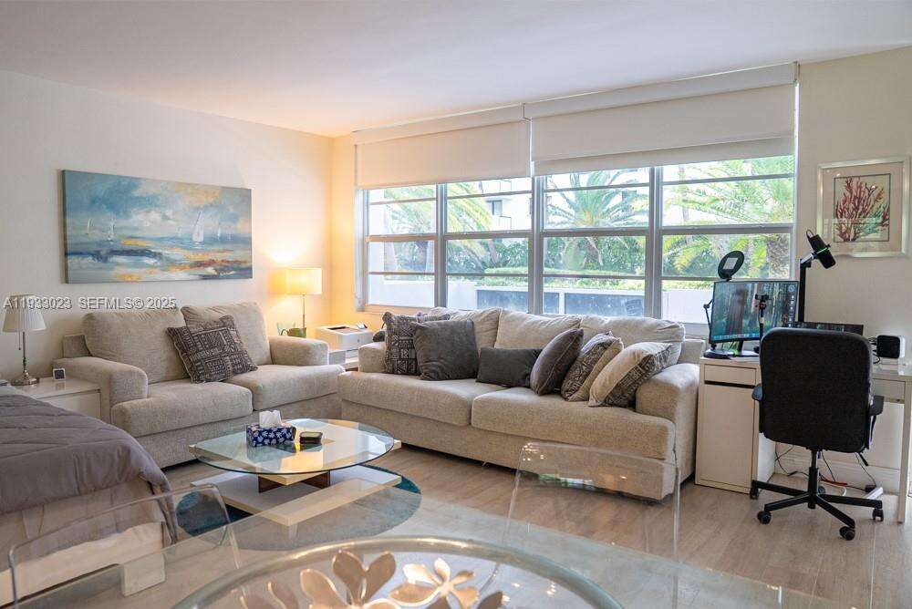 Decoplage Unit #330 | Picture 3