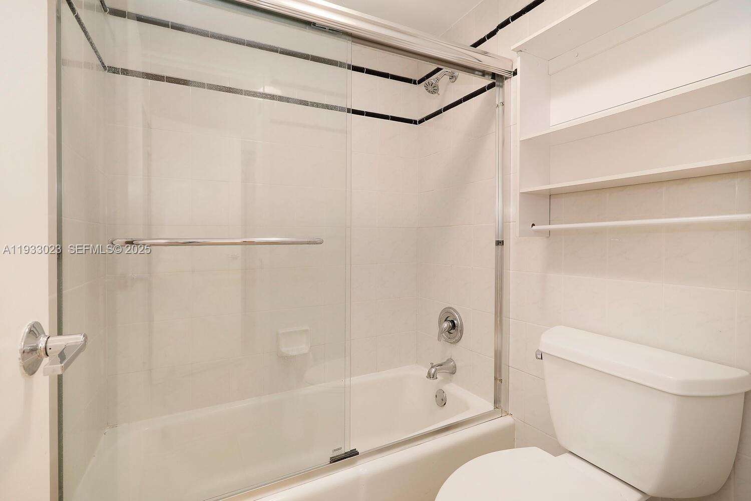 Decoplage Unit #330 | Picture 9