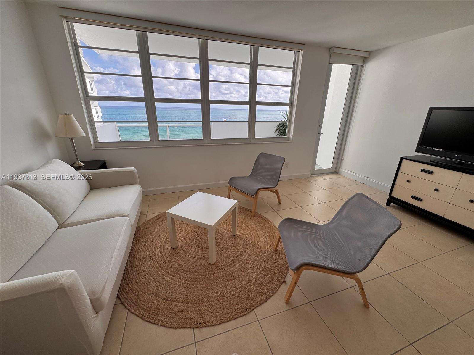 Decoplage Unit #1517 | Picture 2