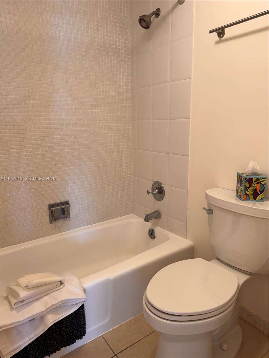 Decoplage Unit #1517 | Picture 6