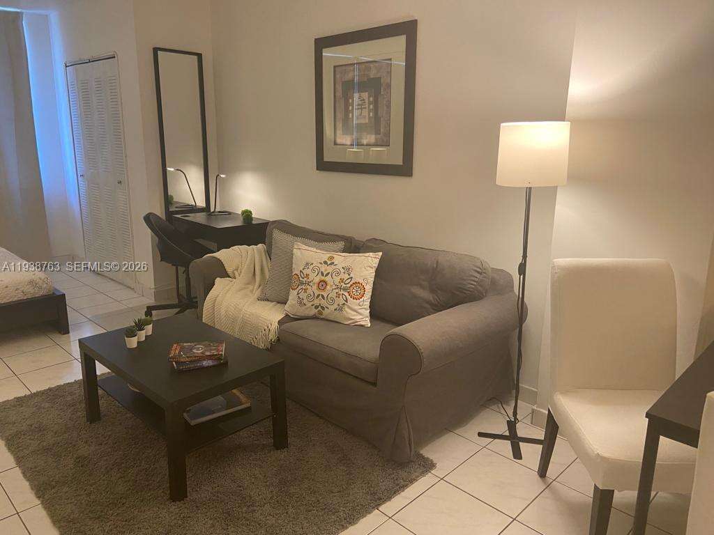 Decoplage Unit #314-A | Picture 4