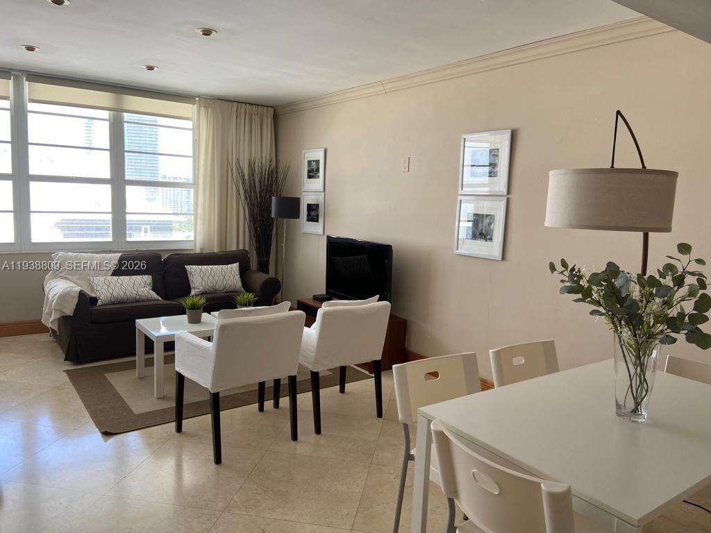 Decoplage Unit #1631 | Picture 4