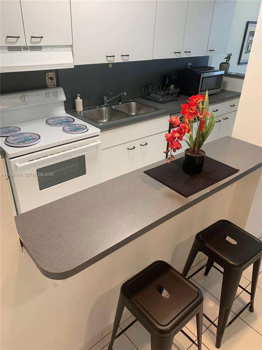 Decoplage Unit #805 | Picture 9