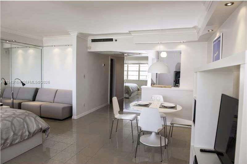 Decoplage Unit #1440 | Picture 9