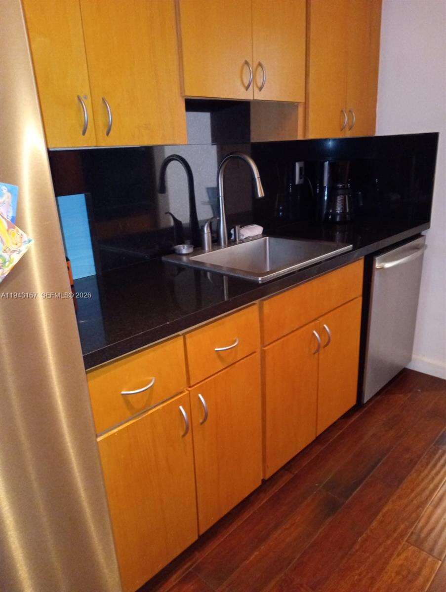 Decoplage Unit #814 | Picture 12