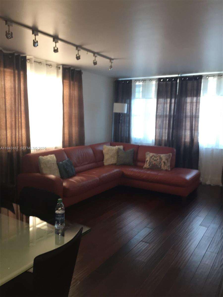 Decoplage Unit #814 | Picture 14