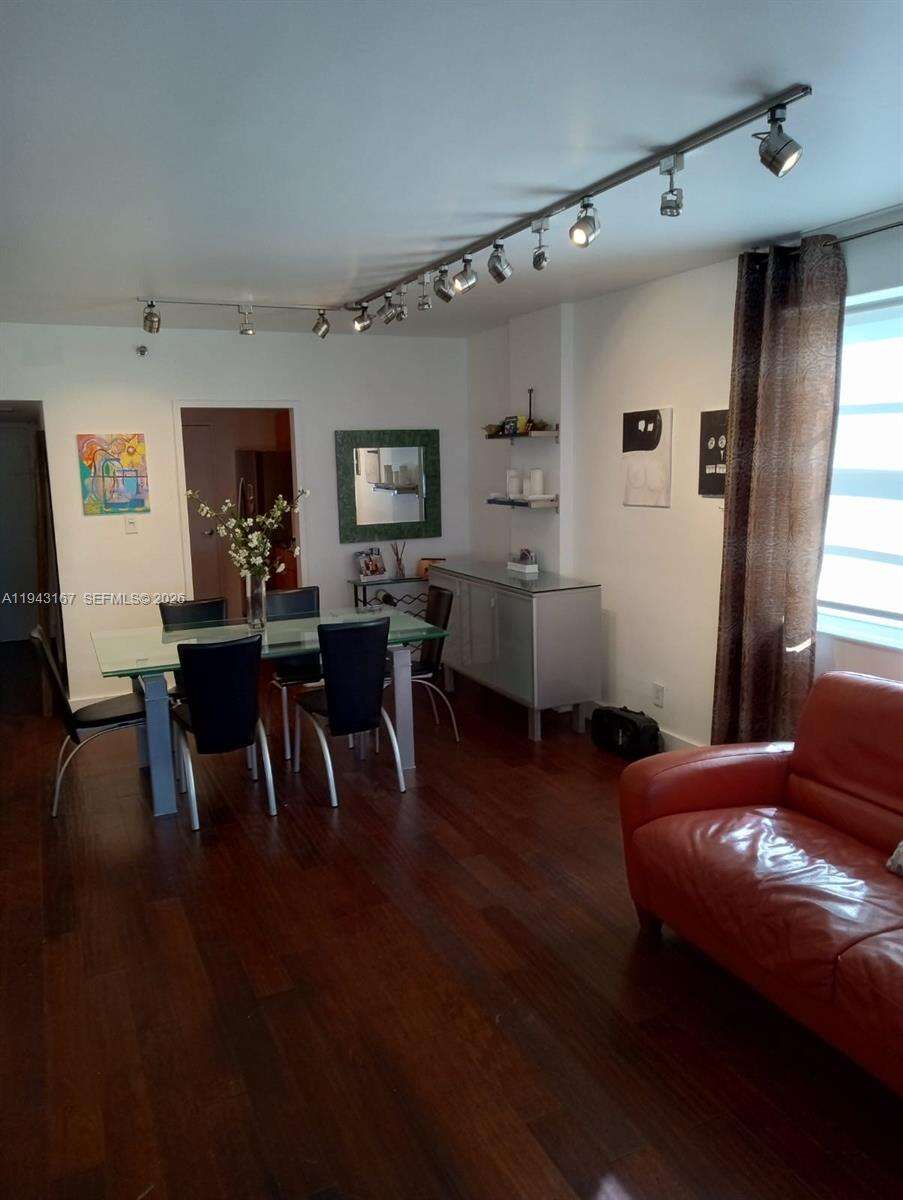 Decoplage Unit #814 | Picture 24