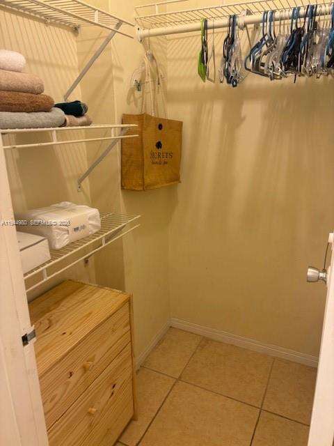 Decoplage Unit #512 | Picture 11