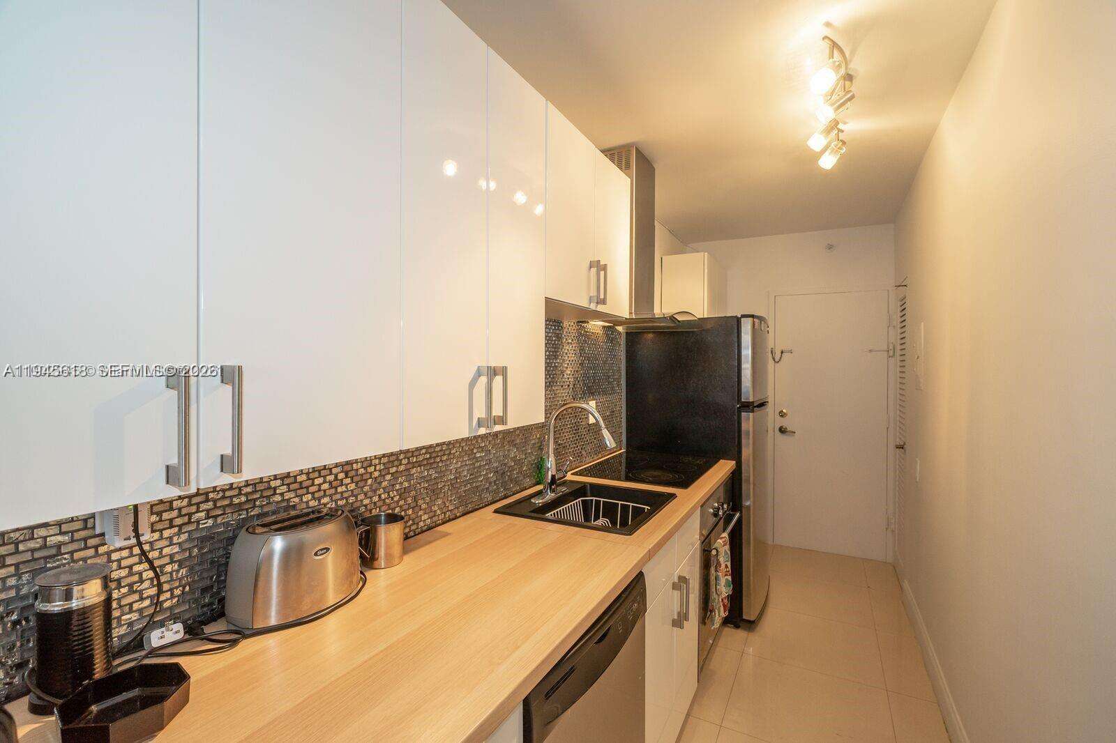 Decoplage Unit #503 | Picture 18