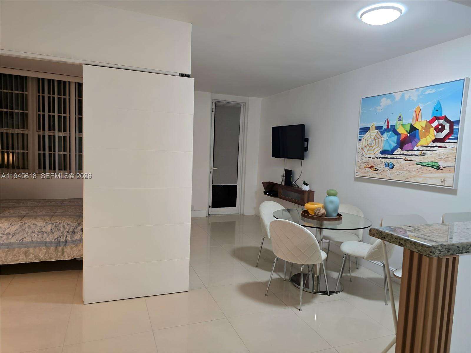 Decoplage Unit #503 | Picture 3