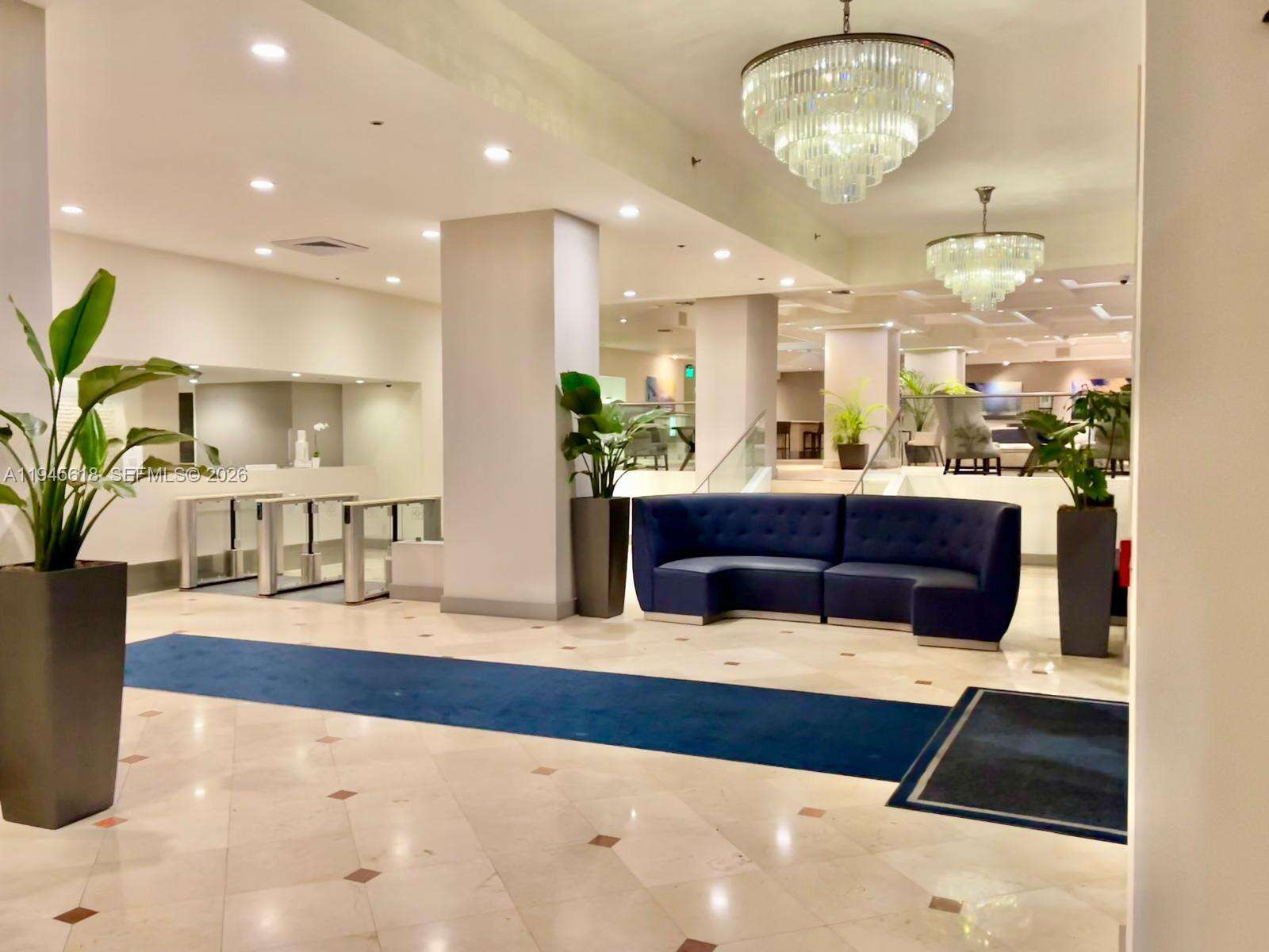 Decoplage Unit #503 | Picture 23