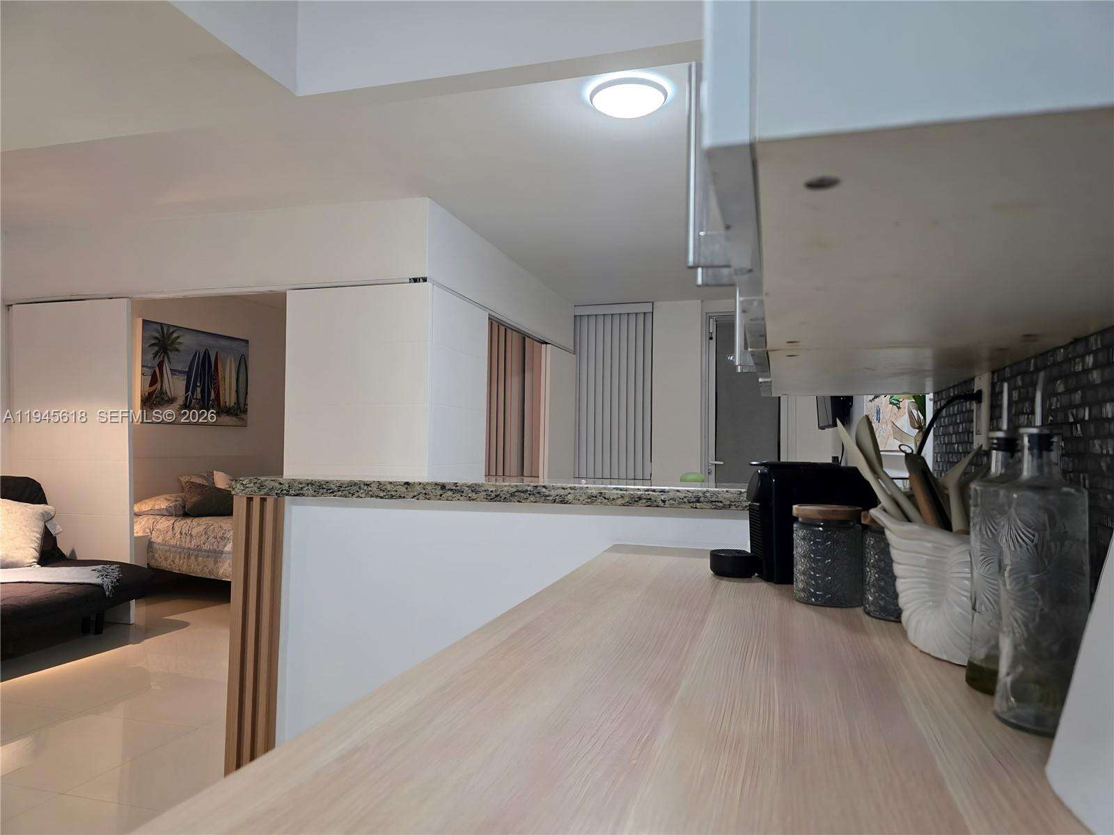 Decoplage Unit #503 | Picture 10