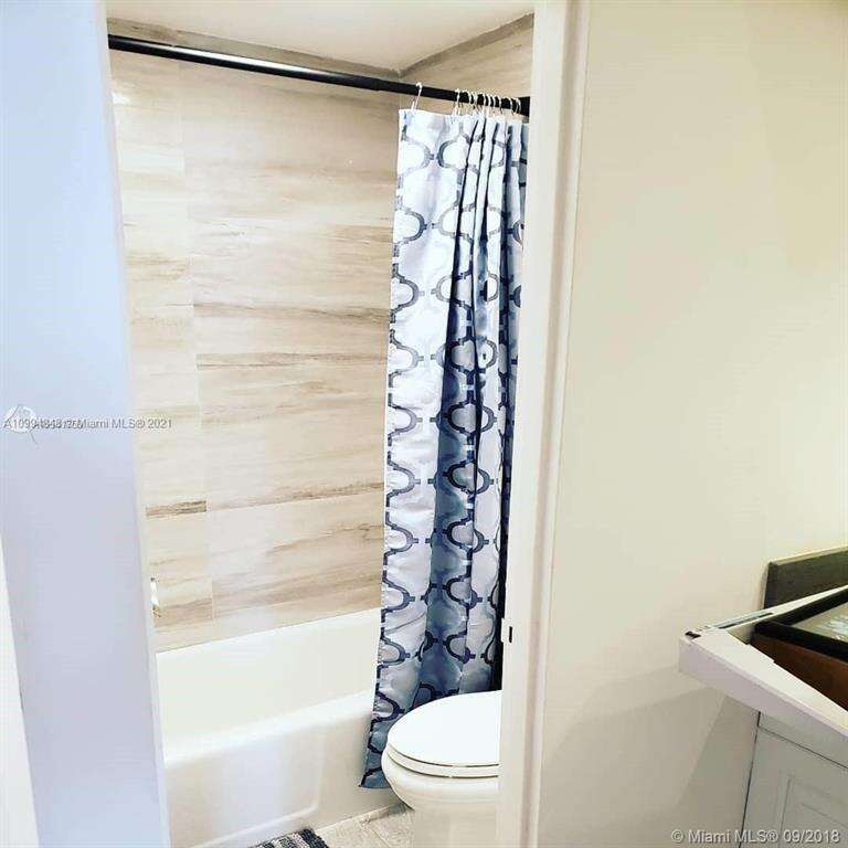 Decoplage Unit #707 | Picture 8