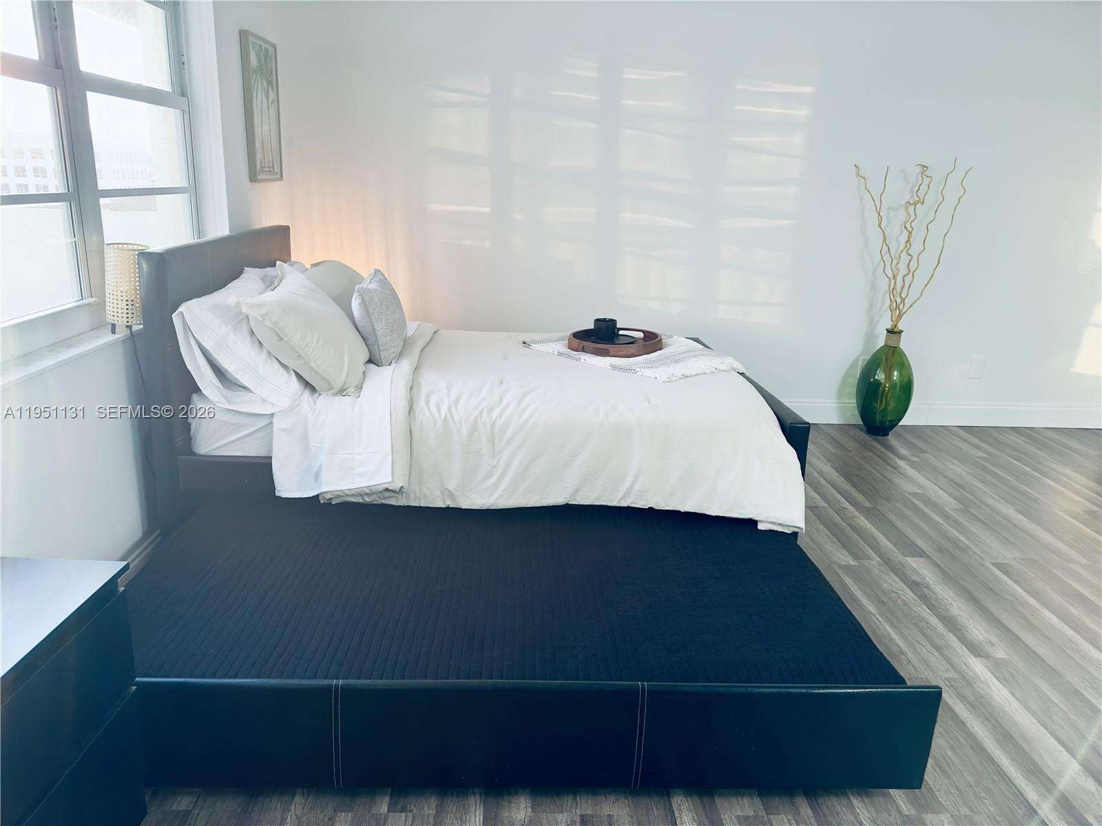 Decoplage Unit #901 | Picture 4