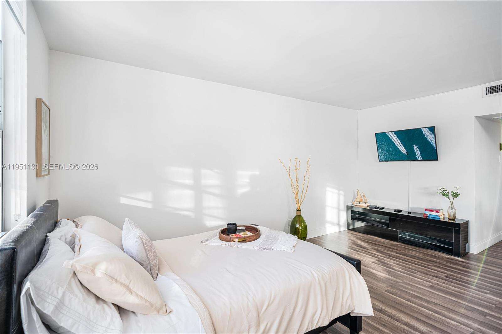 Decoplage Unit #901 | Picture 5