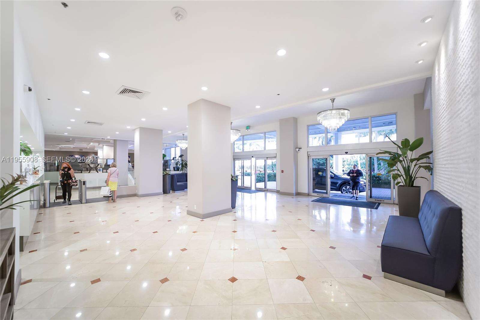 Decoplage Unit #903 | Picture 14