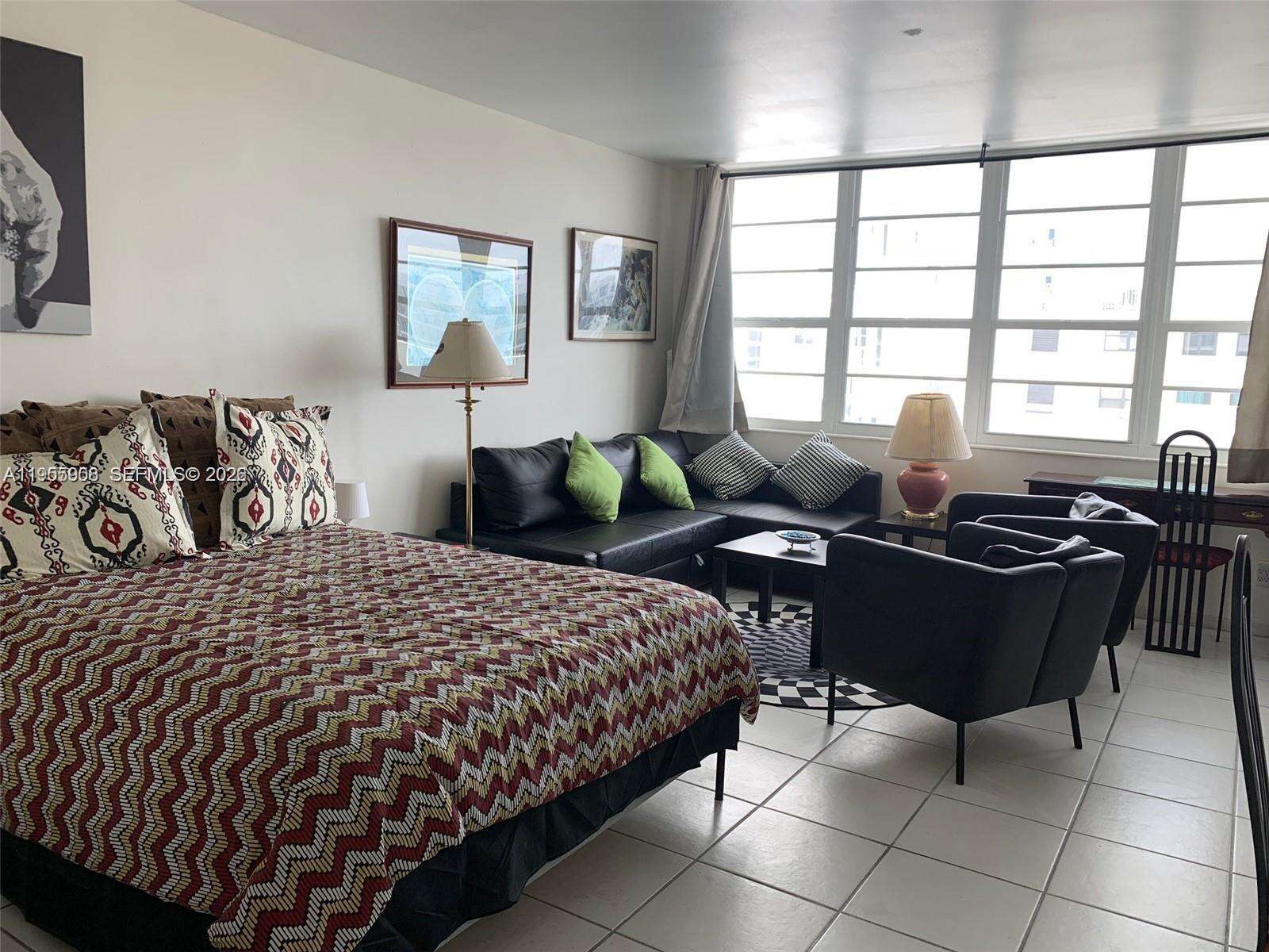 Decoplage Unit #903 | Picture 3