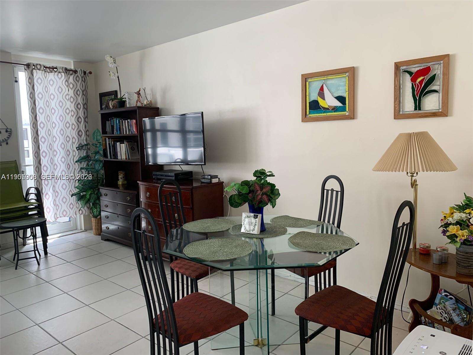 Decoplage Unit #903 | Picture 7