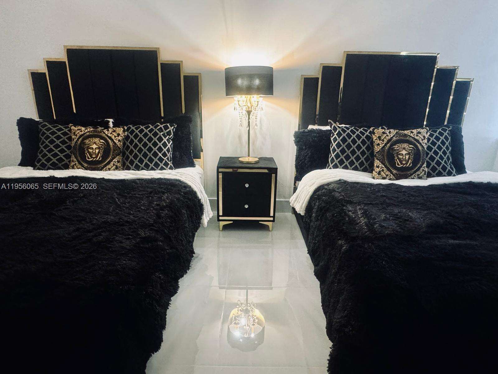 Decoplage Unit #408 | Picture 4