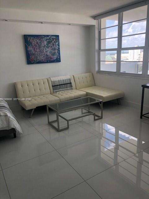 Decoplage Unit #1112 | Picture 5