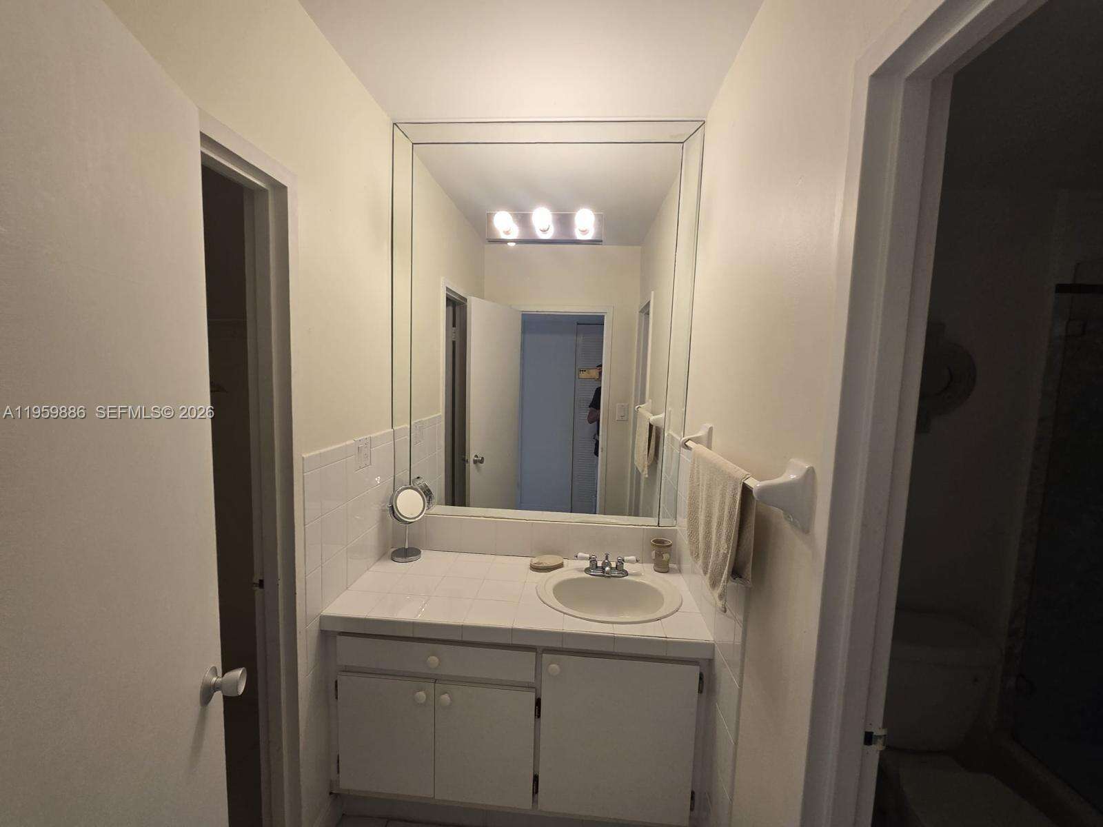 Decoplage Unit #532 | Picture 9