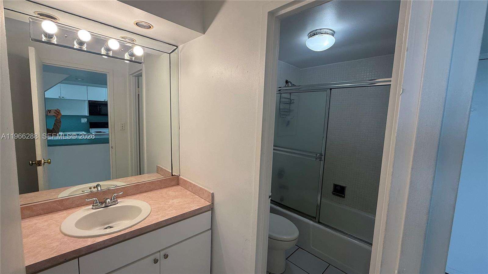 Decoplage Unit #1118 | Picture 9