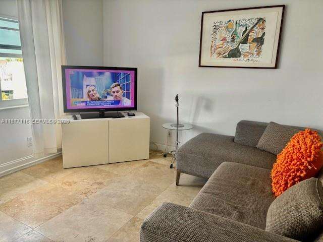 Decoplage Unit #531 | Picture 1