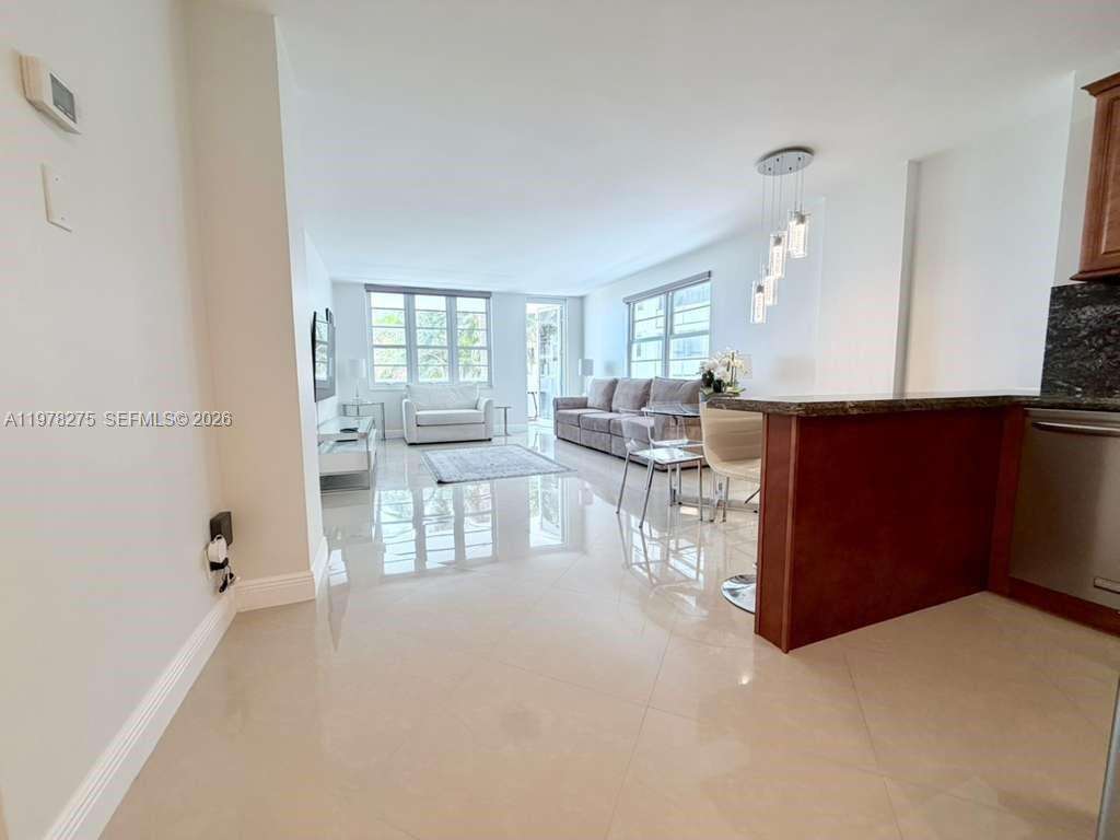 Decoplage Unit #521 | Picture 10